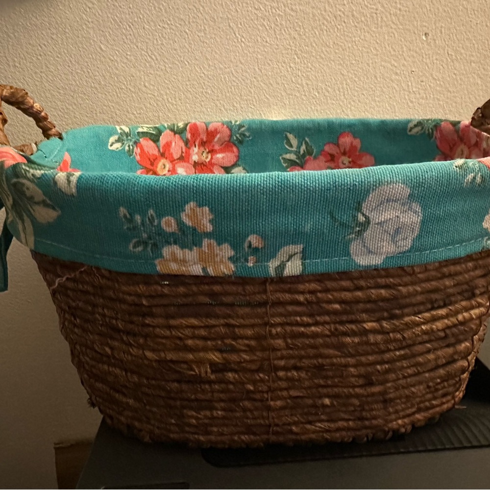 The Pioneer Woman vintage floral basket
